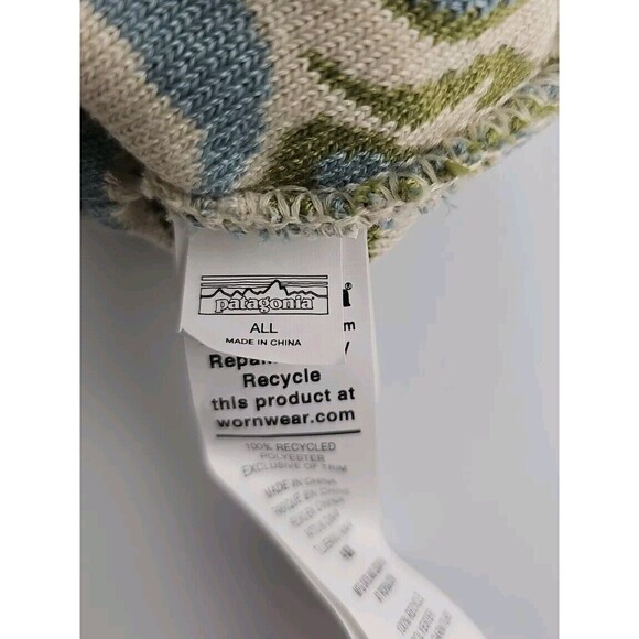 Patagonia Lightweight Powder Town Beanie NWT Swirling Earth: Thermal Blue - Picture 4 of 6